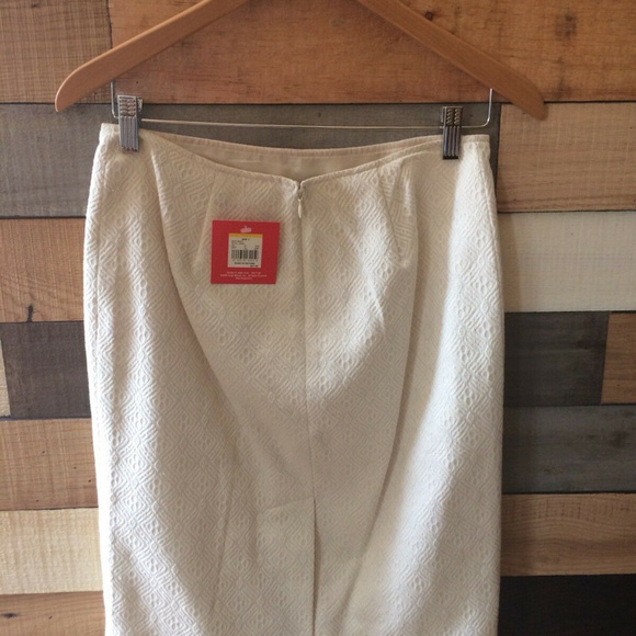 Cream With Metallic Brocade Pencil Skirt SIZE 2 - Picture 2 of 6